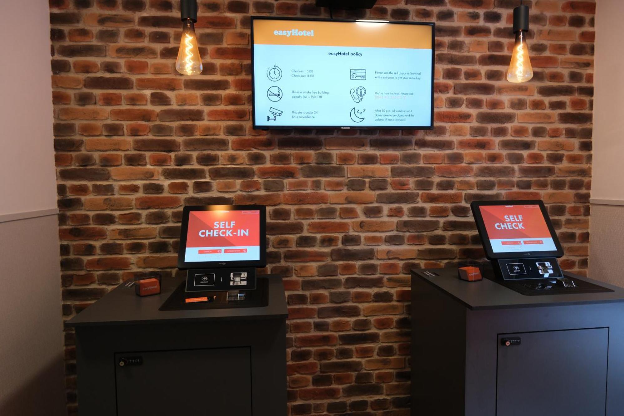 Easyhotel Zuerich Main Station المظهر الخارجي الصورة
